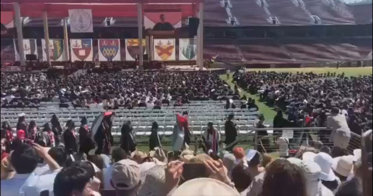 Boycott grows at Stanford over Google CEO’s graduation address Boycott grows at Stanford over Google CEOs graduation address