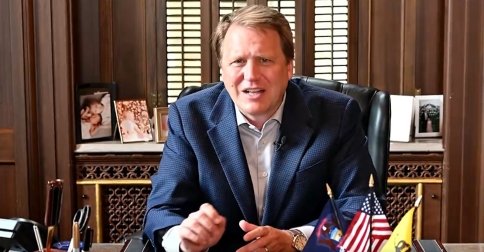 Governor candidate vows to keep Sharia law out of swing state with large Muslim population Governor candidate vows to keep Sharia law out of swing state with large Muslim population