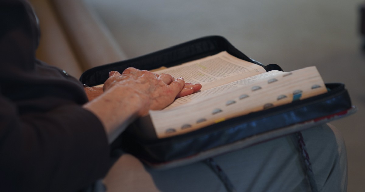 Passing Faith onto the Next Generation Passing Faith onto the Next Generation