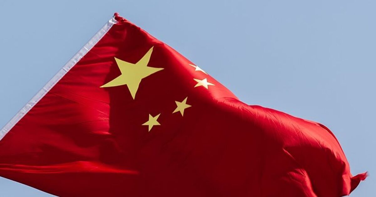 China is taking over the EV industry?! 1024px Volksrepublik China Flagge 20101231 RM 132121 e1746214138934 1024x437 1 1200x630 1
