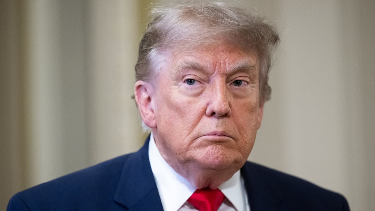 Knives out as Iran war pushes Republicans to breaking point: Insiders leak humiliating Washington whispers about 'worst mistake of Trump's life' 109942435 0 image m 29 1783714615905 2