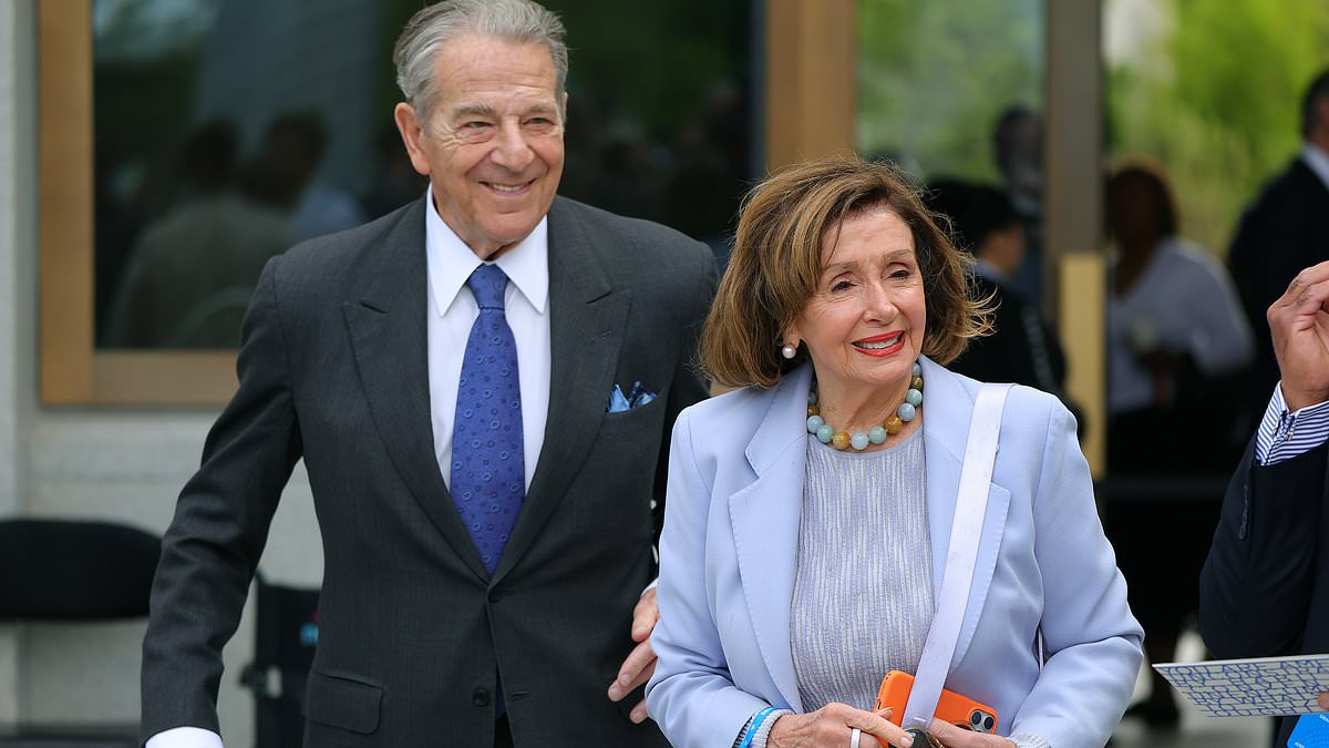 Movement to BAN lawmakers from cashing in on stock trades hit with 'poison pill' setback 110208493 0 image m 11 1784816442339 2