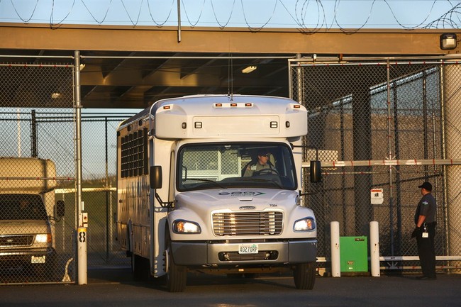 ICE Moves to Secure 5,500 Beds for Trump’s Deportation Push 6a30e439 1b22 472d b514 147a79b1854d