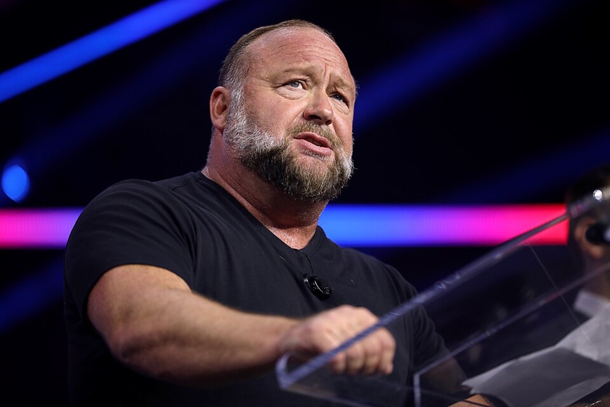 “Mad King George III”: Alex Jones Calls for Trump’s Removal Alex Jones 072926 Wiki Com