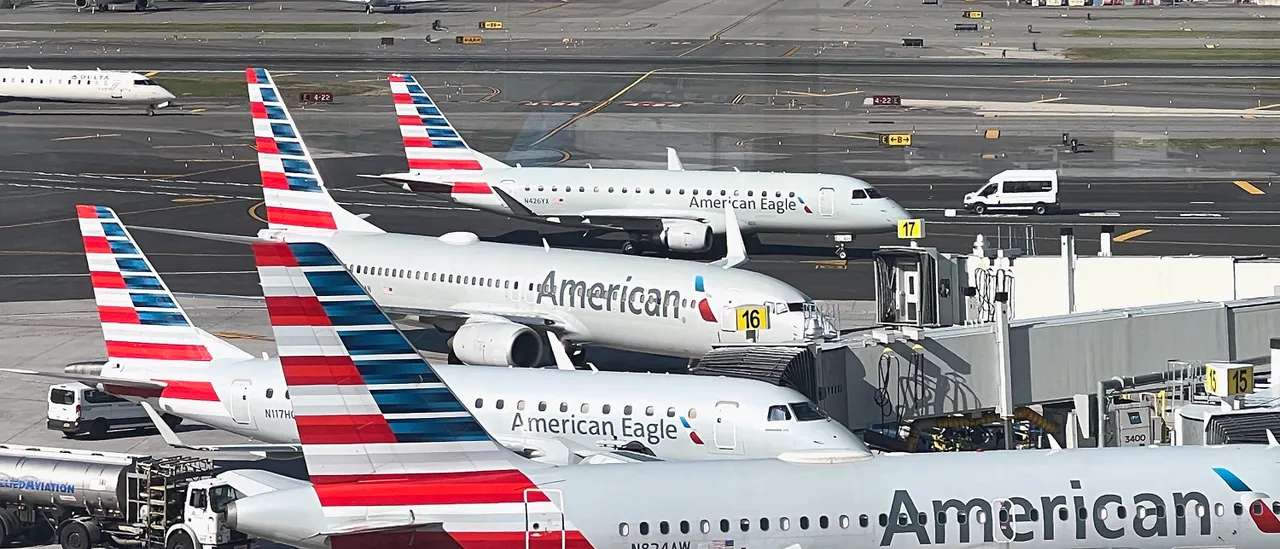 IT Outage Leaves American Airlines Flights Grounded Nationwide, FAA Says American Airlines