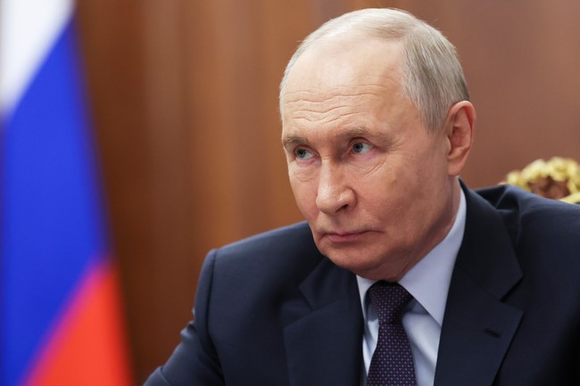 Buddy, Can You Spare 1.5 Trillion Rubles? Buddy Can You Spare 1.5 Trillion Rubles