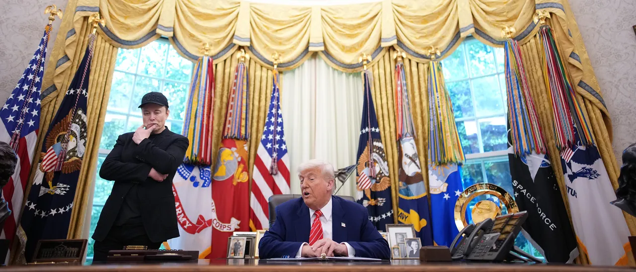 Republicans’ Midterm White Knight Has Arrived GettyImages 2217855658