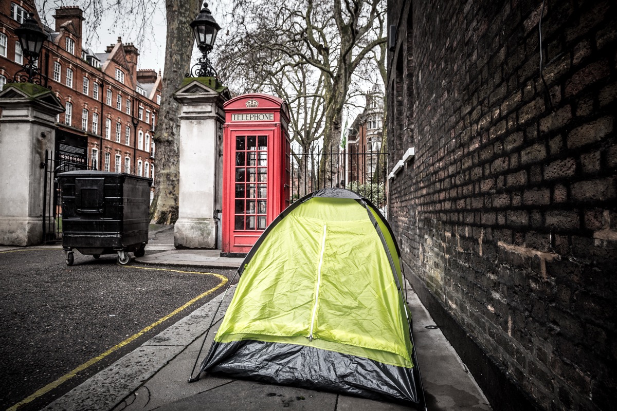 Britain’s New PM Inherits Housing Crisis His Own Party Helped Create Homeless tent UK Britain homelessness housing crisis 07.22.26 Gettty 1127993936