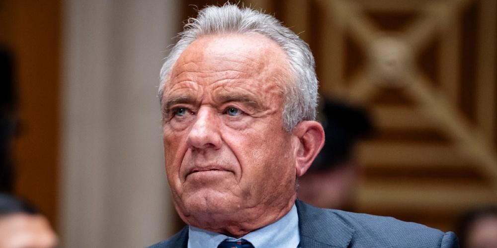 RFK Jr. says Fauci’s diaries were strewn all over the place at HHS… K Jr 1