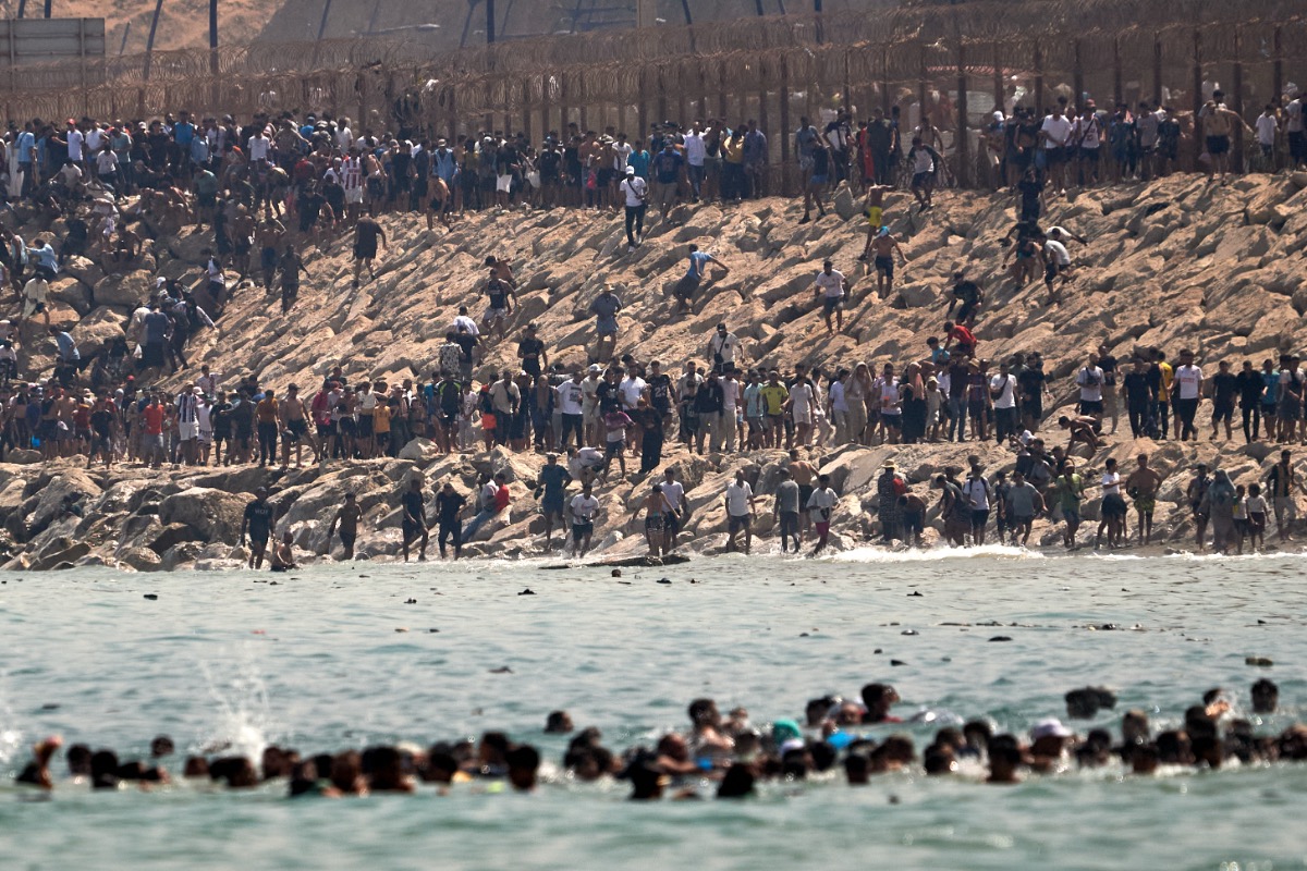 Moroccan “Migrants” Besiege Ceuta, Spain; Authorities Won’t Declare Emergency Muslim migrants storm Ceuta Spain 073026 AP