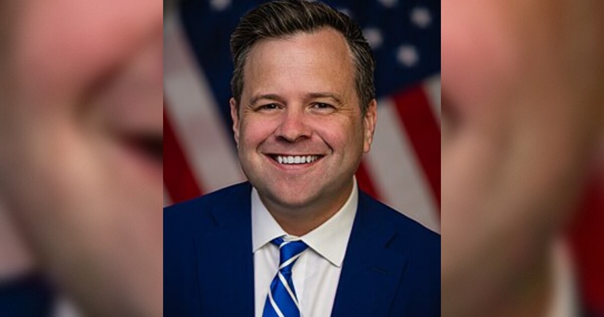 Acting DNI Bill Pulte Executes 5th Round of Deep State Terminations on His Way Out – Additional 30 Percent Staff Reduction! blurred frame 10 1200x630 2