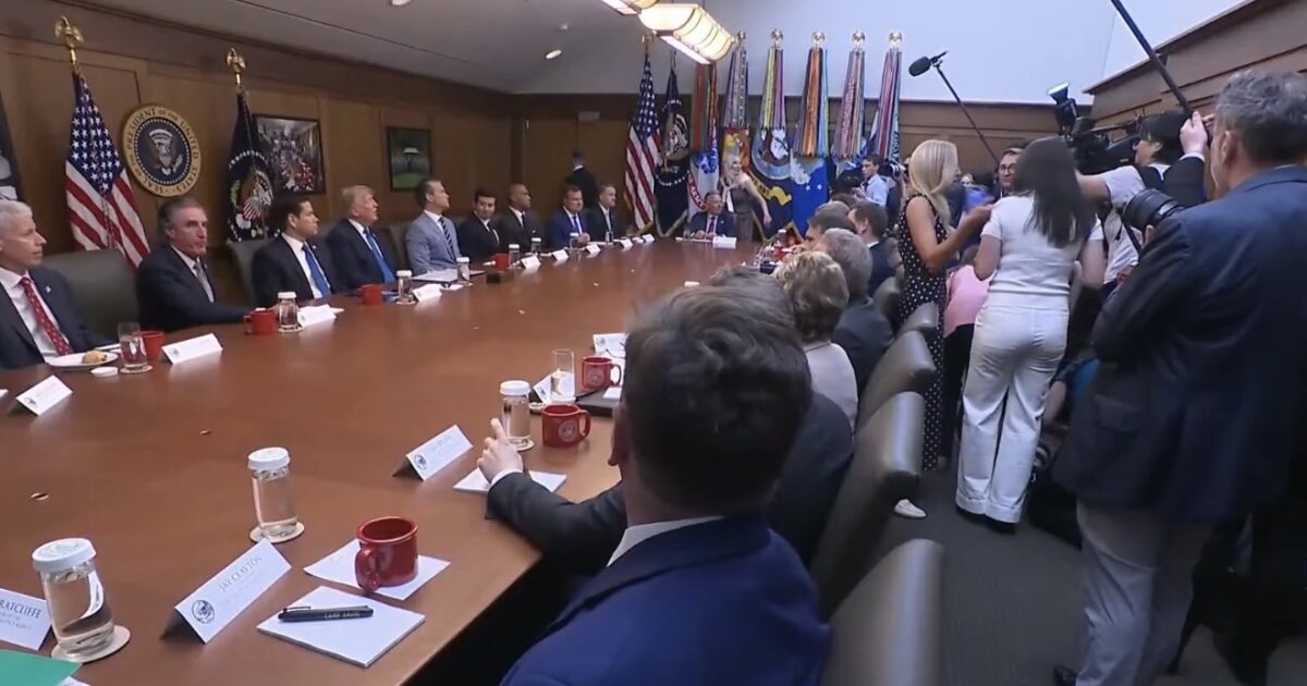 Trump Slams Tim Walz Over Minnesota Cyber Attack Before Kicking Press Out of Cabinet Meeting – “Massive” Findings on Corruption in MN “Happening Right Now” img 4968 1200x630 1