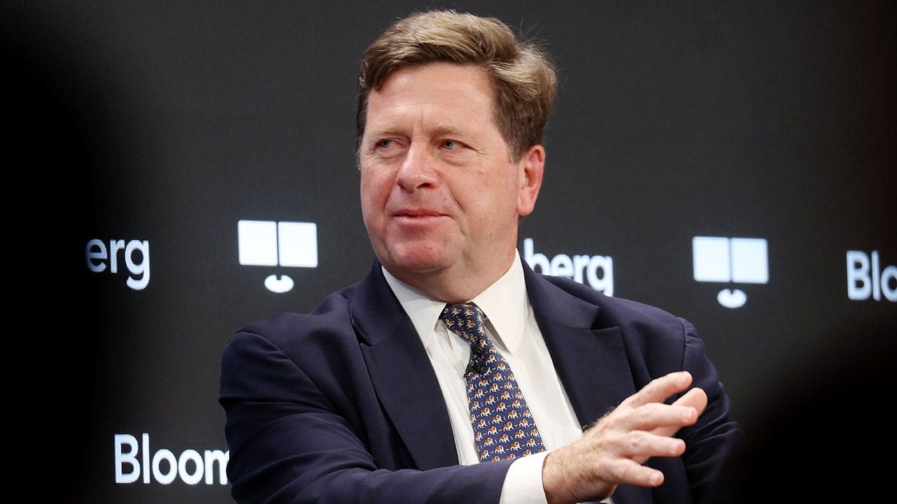 Dems reject Trump’s top spy pick after demanding replacement, leaving counter-terror tool in air jay clayton june 2026 1