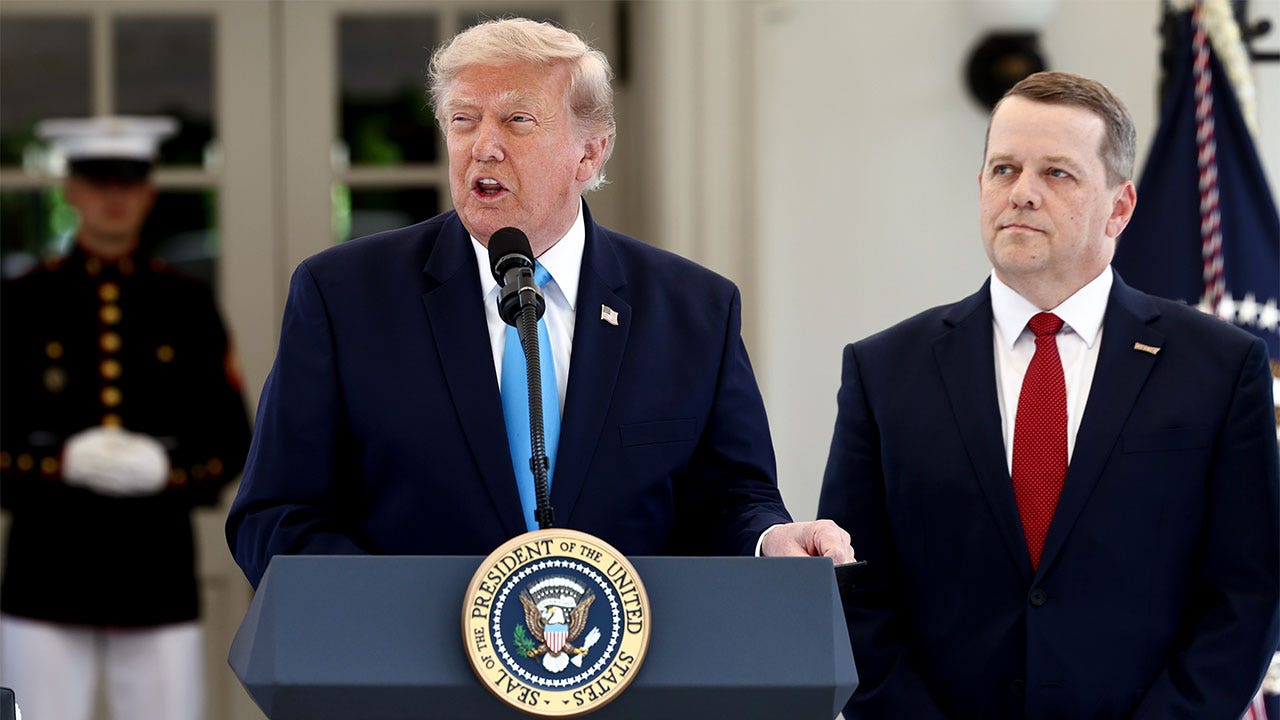 Trump promotes Freedom Haulers Initiative to fast-track military veterans into trucking jobs reedomhaulers event