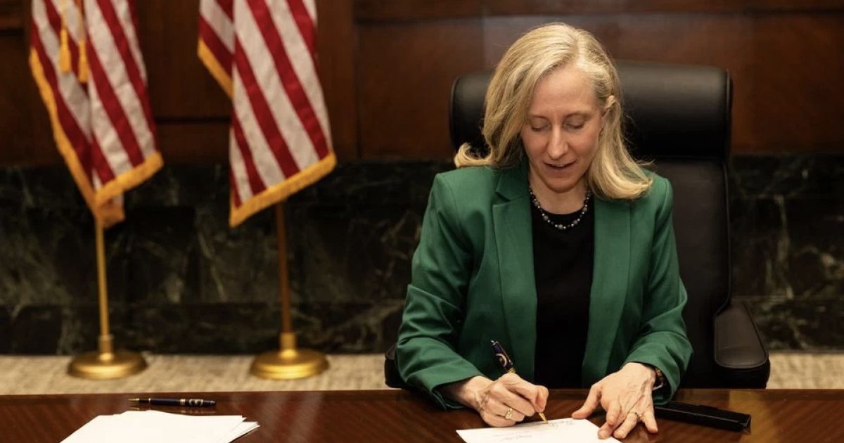 “A Shameful Relic of Our Jim Crow Past” – Democrat Virginia Governor Abigail Spanberger Restores Voting Rights for 66,000 Felons Before Midterms screenshot 2026 04 15 at 30122am 1200x630 1
