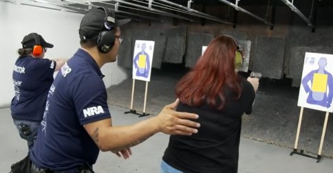 ‘Lox and Loaded’: Jewish group embraces 2A over bagels to fight back against rising antisemitism ‘Lox and Loaded Jewish group embraces 2A over bagels to fight back against rising antisemitism