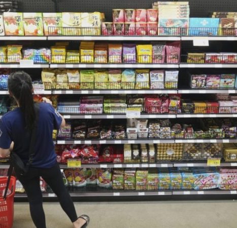 Cost of living surges as Americans’ top concern, as Iran war dips: Poll
