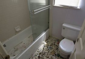 Berlin’s Ministry of Bathrooms Decides One Shower Is Too Many