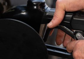 Oil Prices Climb on Stalemate in Strait of Hormuz