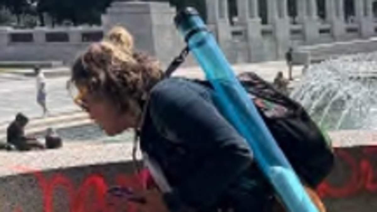 'Despicable' woman facing huge jail term after WWII Memorial vandalism sparked Trump's fury 110642907 0 image m 22 1786725549319 1