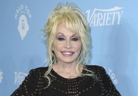 Dolly Parton’s Publicist Reveals She’d Fought a ‘Brief Battle With Cancer’
