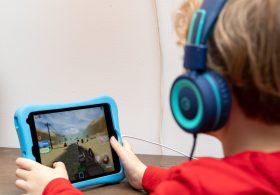 How Tech Executives Limit Their Kids’ Screen Time, and Trump’s Race to Finish His Ballroom
