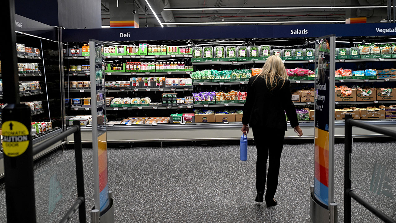 US Consumer Prices Increase as Expected in July 2026 08 12T124312Z 3 LYNXMPEM7B0XW RTROPTP 4 USA ECONOMY