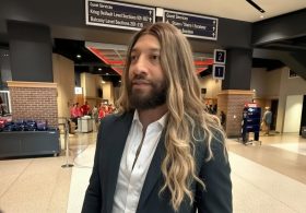 ‘Kweeeen’ Royce White Arrives at Indiana Fever Game in a Blonde Wig Amid WNBA Draft Push