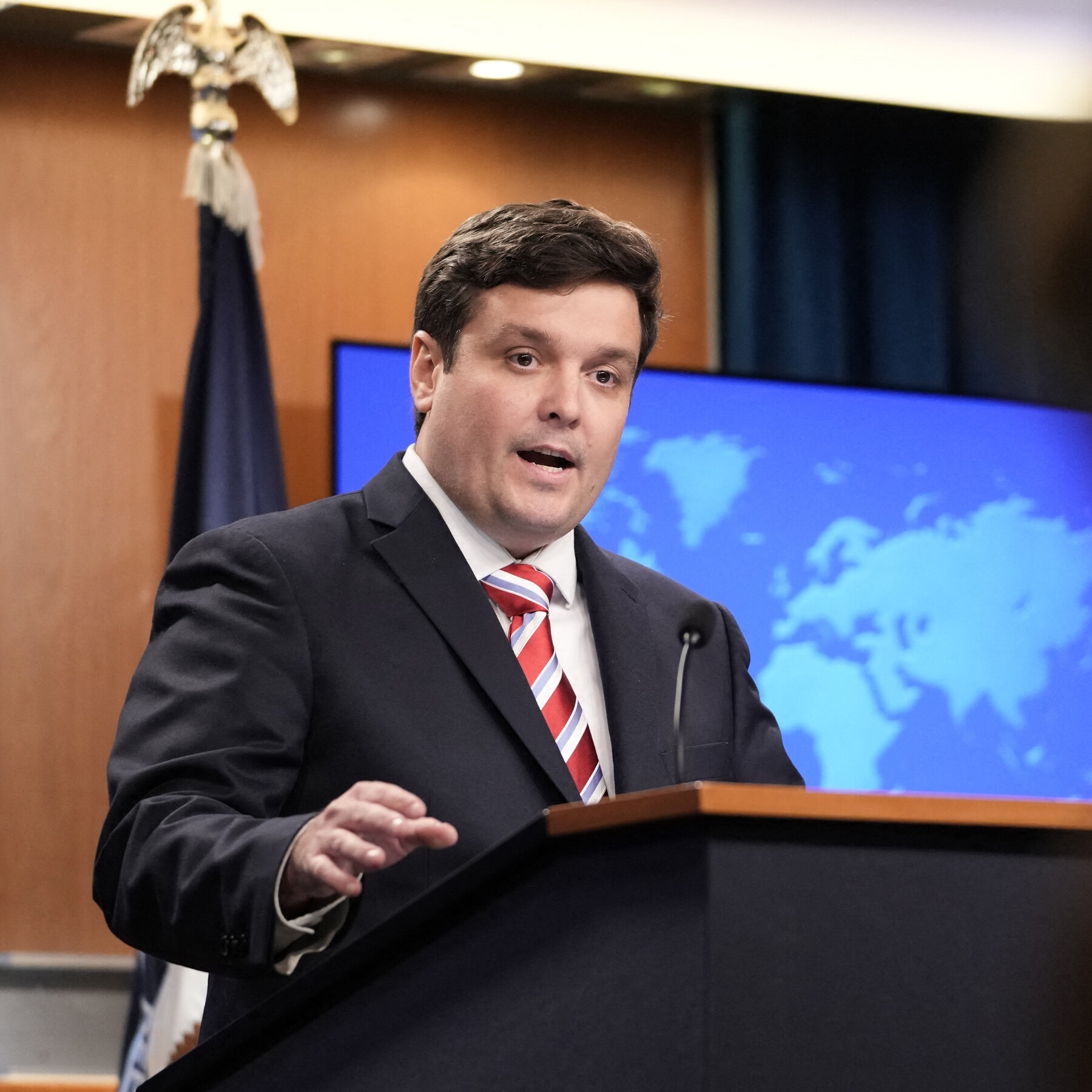 Trump Administration Aims to Revoke Visas of Foreign Citizens Applying for Asylum 24dc state visas hpvj mediumSquareAt3X