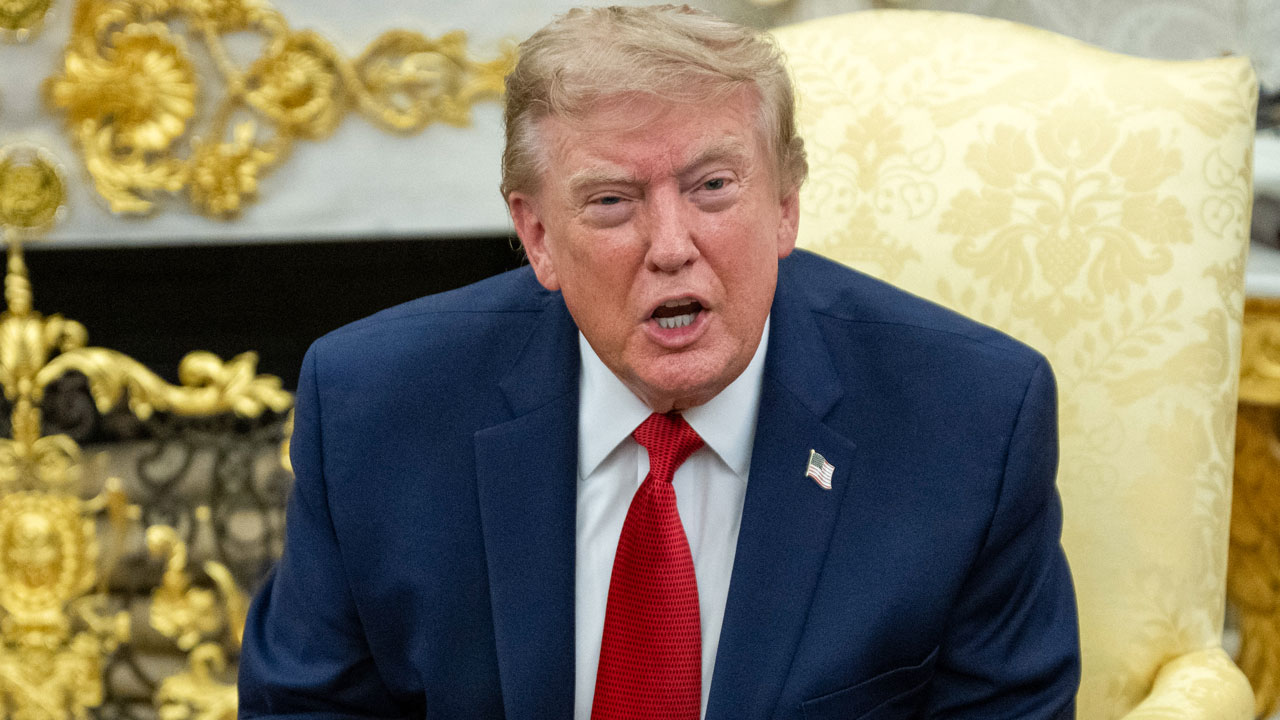 Victor Davis Hanson: What Is Actually Happening in Iran 260817 Donald Trump Oval