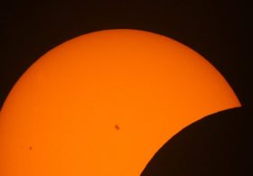 UK’s Largest Power Company Begs Customers Not to Use Electricity During Eclipse