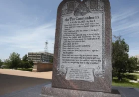 ACLU asks Supreme Court to review Ten Commandments mandate in Texas schools