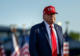 Trump Doubles Down on U.S. ‘Total Control’ of Hormuz: Iran Can Crumble Economically or Get ‘Blown Away’