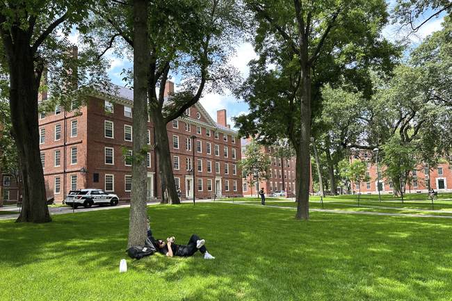 Legacy Admissions at Elite Colleges May Be Living on Borrowed Time Thanks to These Senators 47