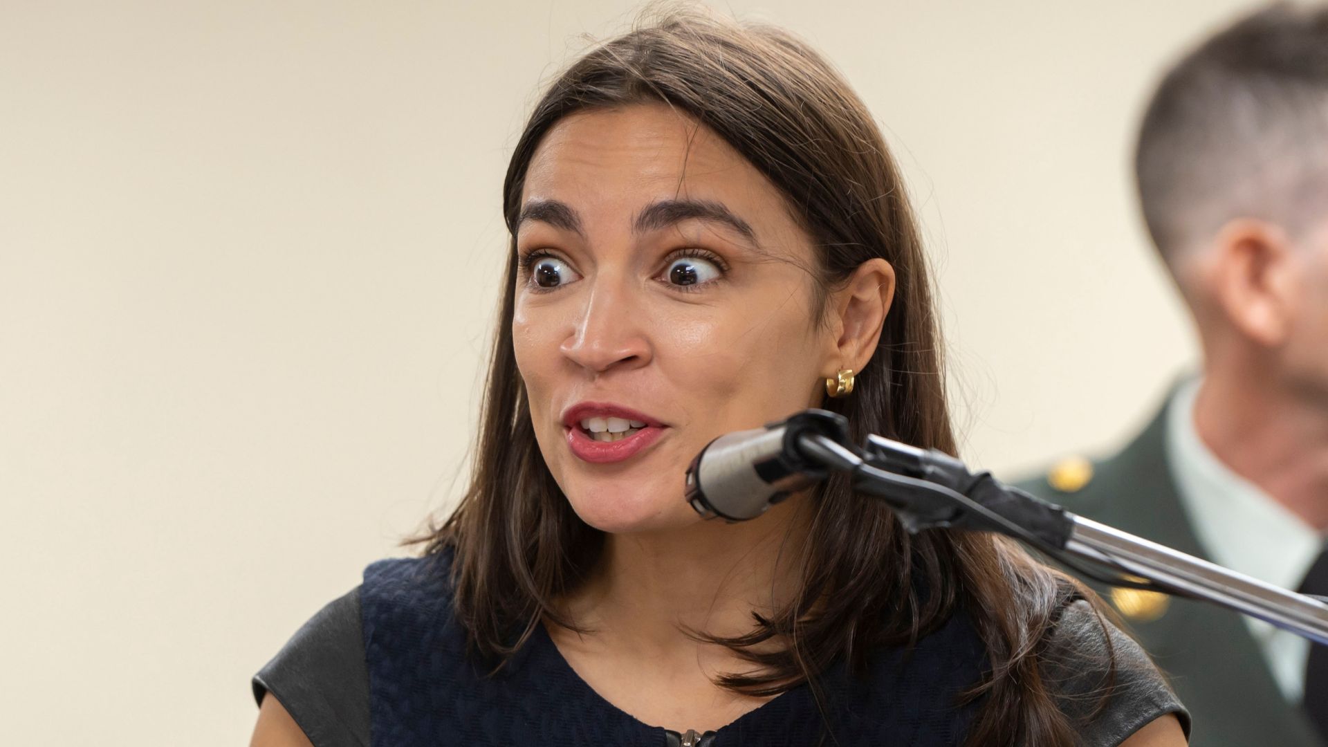 “Woke 1 Was Crazy”: AOC Admits the Radical Left Went Off the Deep End [WATCH] 4d6680