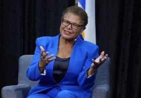 Screen Queen?: Filmmaker Justine Bateman Says LA Mayor Karen Bass Knows Nothing About Hollywood