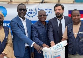 Russia delivers food aid to war-torn Mali