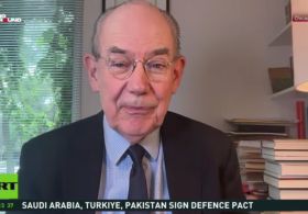 Trump ‘flailing around’ over unwinnable Iran war – John Mearsheimer (VIDEO)