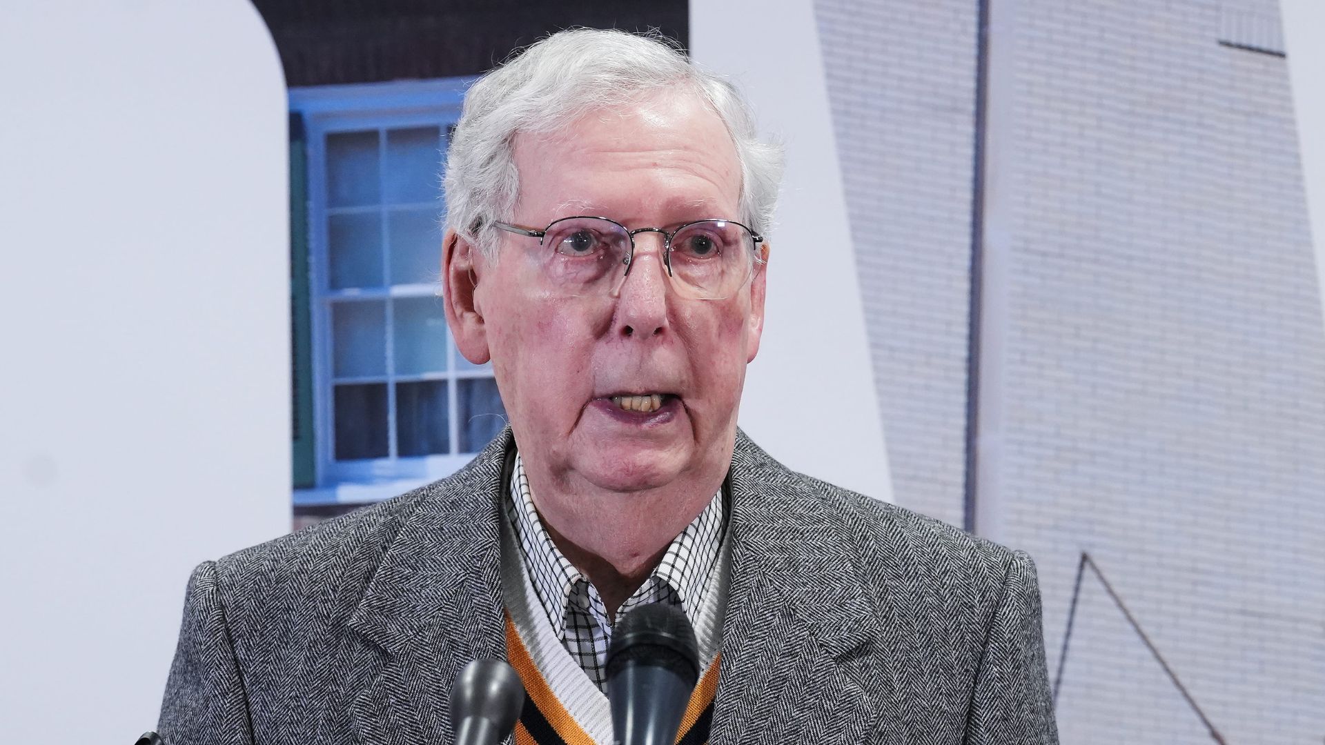 GOP Senator Bolts After Simple Question About Mitch McConnell Health Rumors [WATCH] 5a5b6