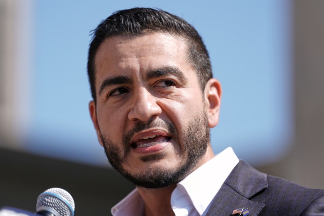 Bro, WTAF?! Abdul El-Sayed Scrubbed 100+ Anti-America YouTubes Before Launching Senate Bid (Thread) 5ad24a69 5