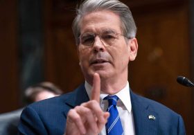 Bessent’s Takedown of Elizabeth Warren on Foreign Currency Markets Is Priceless