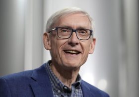 Wisconsin politicians joke about Lake Michigan name change