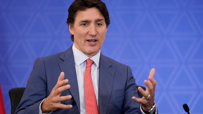 Trudeau Gets Mocked for Cringeworthy Dance With a Toilet Plunger 678ae5ce 11ed 4015 8204 8d3c41b4933c