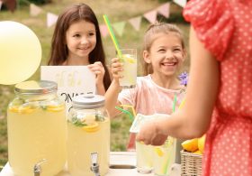 Faith In Humanity Instantly Restored By Kids’ Lemonade Stand