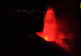 Mount Etna eruption sparks worst aviation crisis for Sicily in 20 years (VIDEOS)
