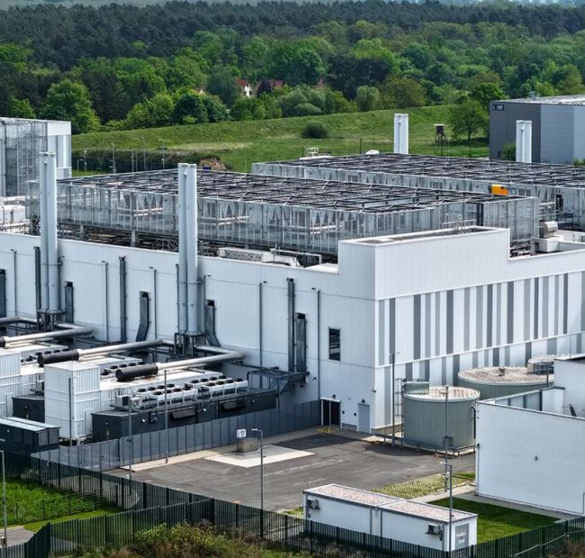 New Data Center Built To Handle Influx Of Online Rants Against Data Centers