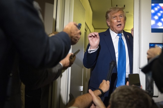 Trump Has the Perfect Response to a Question About the Japanese Yen 83