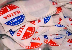 Advantages and Disadvantages in the Coming Midterm Elections