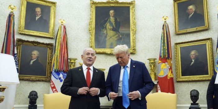 Trump Threatens ‘Leakers’ With Jail Time Over Reports About Munitions Shortages AP25035778236526 e1742321830814