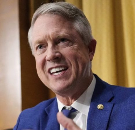 Marshall set to face pastor in Kansas Senate election 
